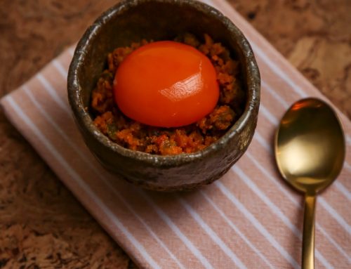 Migas de borona con patatera de Malpartida de Cáceres: tradición extremeña en Borona Bistró